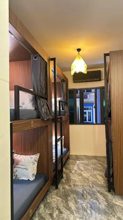 Bed in 8-Bed Mixed Dormitory Room — Heaven Hostel